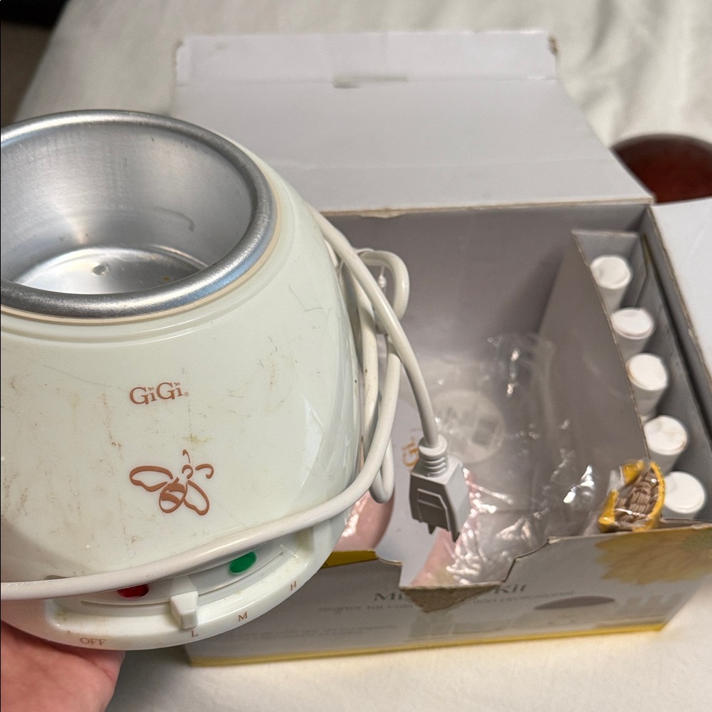 GiGi Wax Warmer Kit